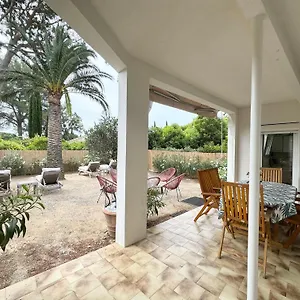  Appartement Sur Terrasse Et Jardin Privatif 400m De La Et Des Commerces